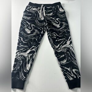 LuLaRoe Large Jax Black and White Swirl Pattern Pants